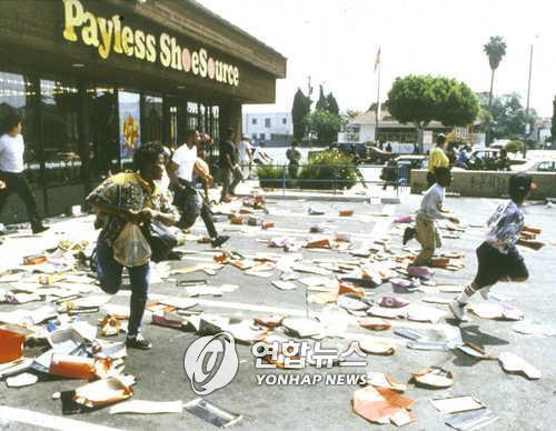 1992년 로스앤젤레스(LA) 폭동 당시 현장