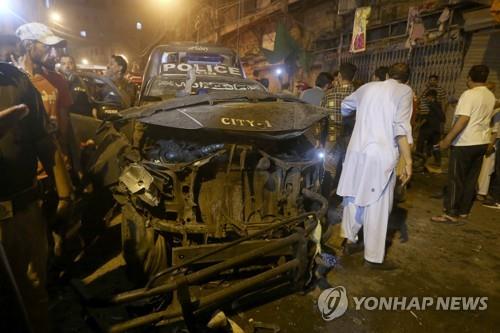 파키스탄 카라치서 4일만에 또 폭탄 테러…10여명 사상