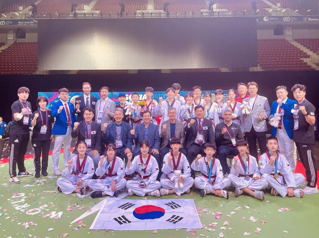 소피아 세계유소년태권도선수권대회에서 역대 최고 성적을 낸 한국 선수단.