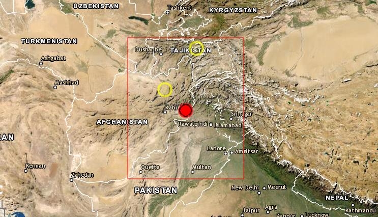아프가니스탄 북동부 규모 5.3 지진 발생 지점(붉은색 점)