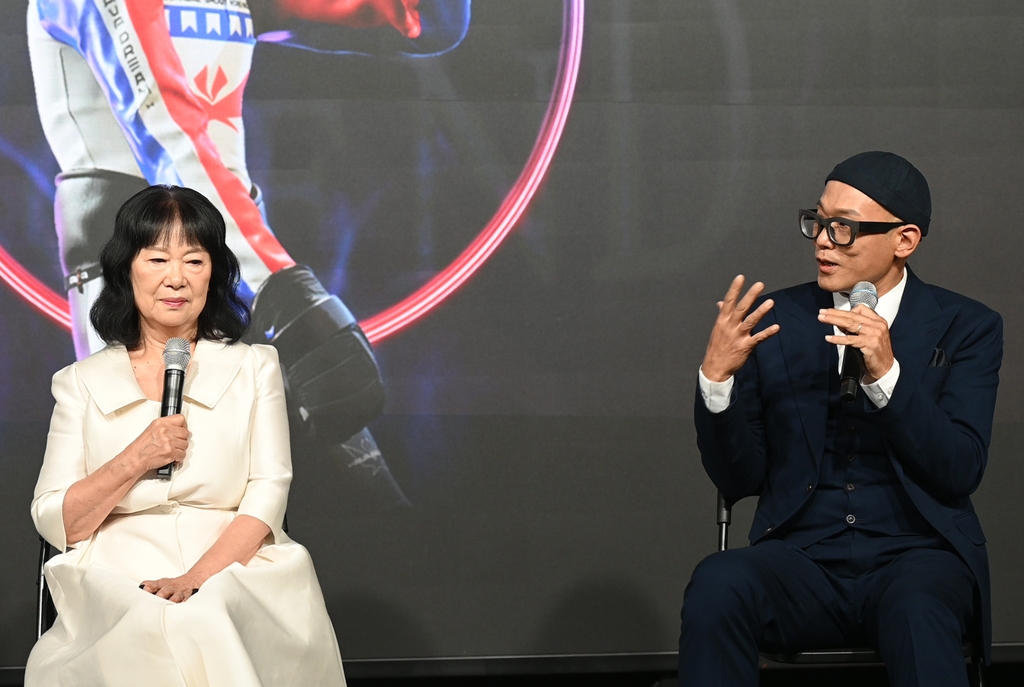 The late Kim Seong-jae who returned to Avatar … Wear sunglasses and dance “talking”.