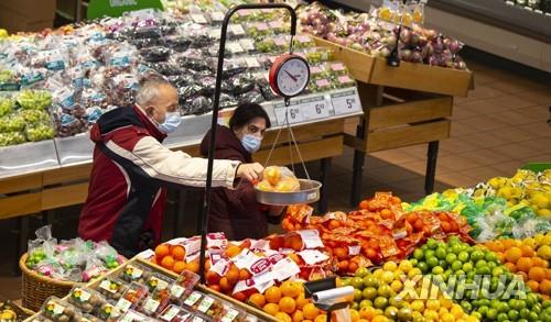 캐나다 대형 슈퍼마켓 체인 '로블로' 3개월간 식품 가격 동결