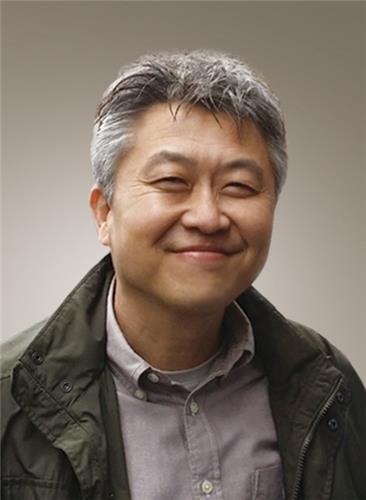 '2022 올해의 출판인' 본상에 김인호 바다출판사 대표