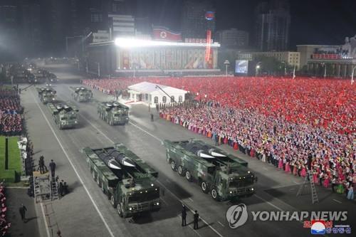 북한, '조선인민혁명군 창건 90주년' 열병식 개최