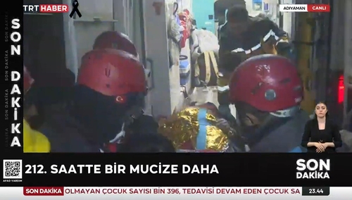 [튀르키예 강진] 또다시 기적…212시간만에 잔해 속 77세 생존자 구조