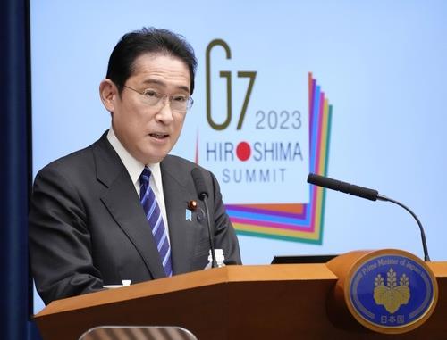 기시다 지지율 4개월만에 40%대 회복…닛케이 여론조사 43%