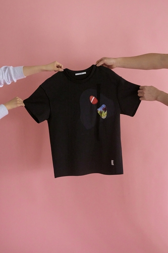 코오롱FnC 래코드, SM엔터와 무대의상 업사이클링 티셔츠 출시