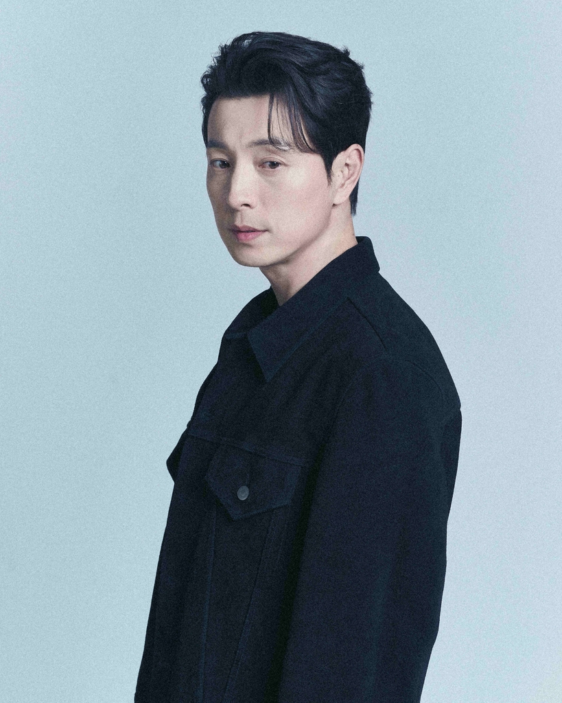 배우 정성일