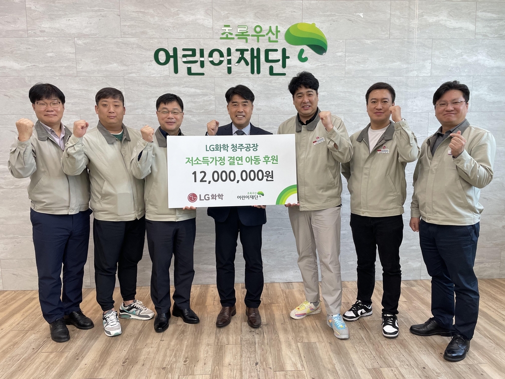 오빠 내보지 어떄 냄세한번맡아볼래 - 가면 걸레 자위 한국야동 국산야동 - 한국야동