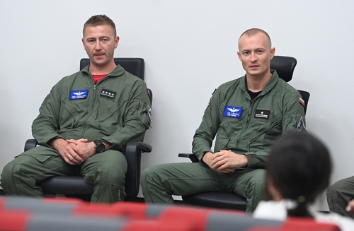 한국서 교육받은 폴란드 조종사들 "TA-50 저희 기대를 뛰어넘어"