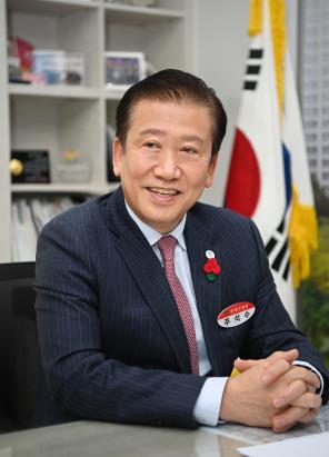 [민선8기 1년] 주석수 부산 연제구청장 "연산교차로 일대 확 바꾸겠다"