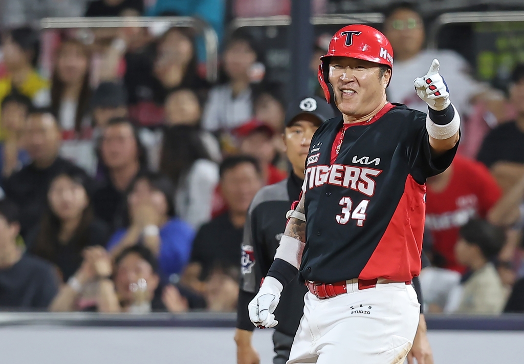 결승 적시타를 때린 KIA 최형우