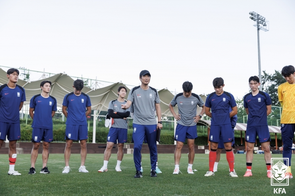 한국 U-19 축구대표팀 선수들의 훈련 장면