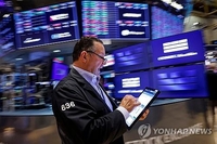 뉴욕증시, PCE 결과 주목하며 빅컷 기대 약화…상승 출발