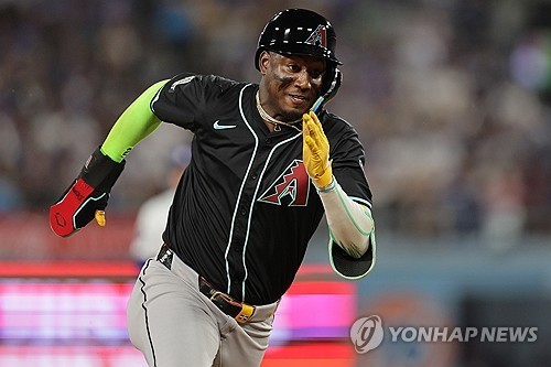 MLB 애리조나, 유격수 페르도모와 650억원에 4년 연장 계약