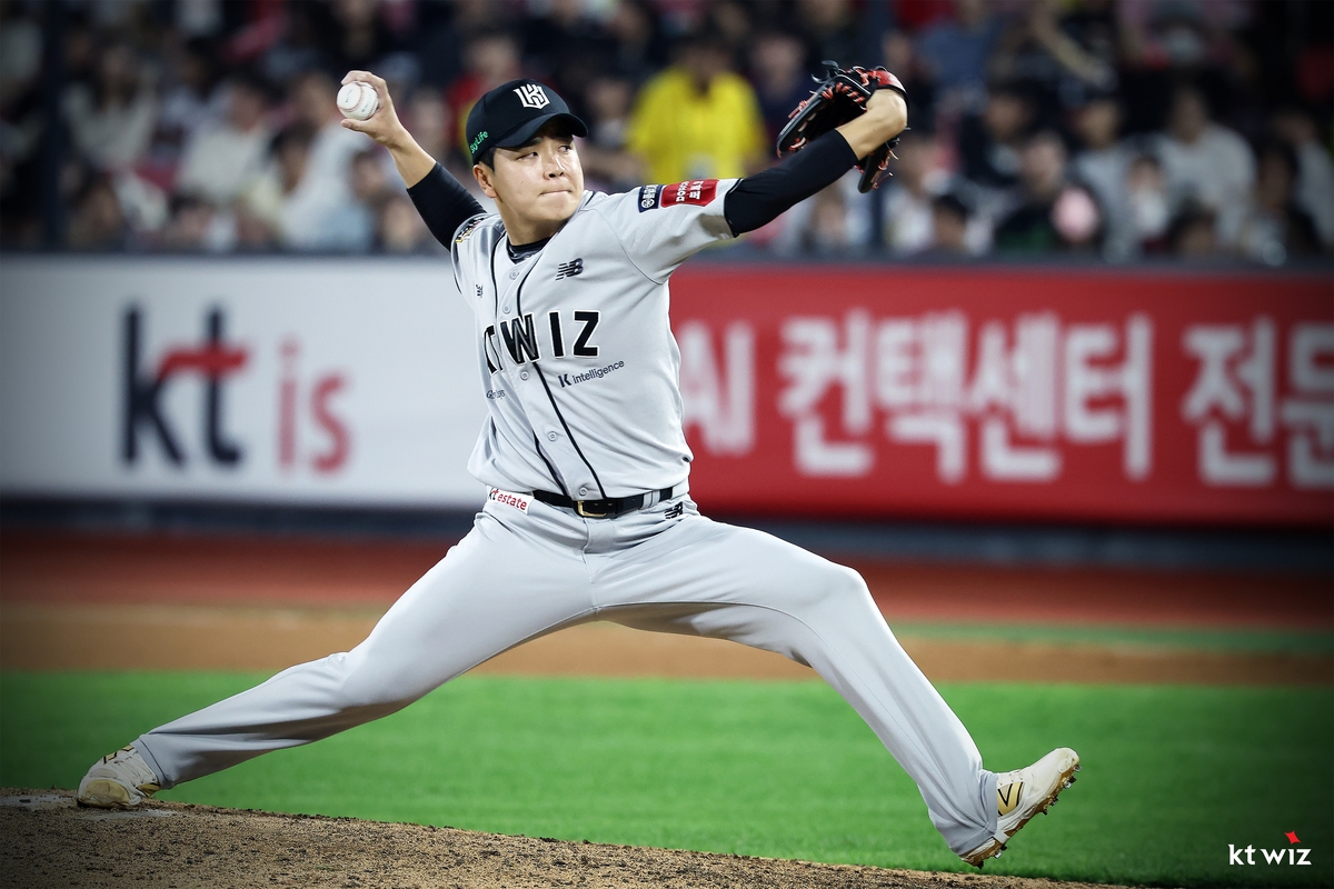 kt wiz 손동현