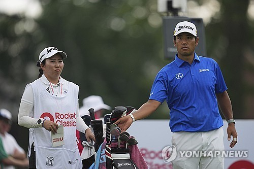 PGA 마쓰야마 캐디가 아내?…미국 언론 집단 오보 정정 사태