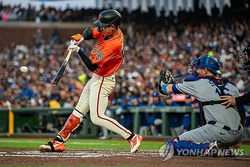 이정후, 역전 3루타 포함 3안타 3타점…김혜성도 3안타 2도루(종합)