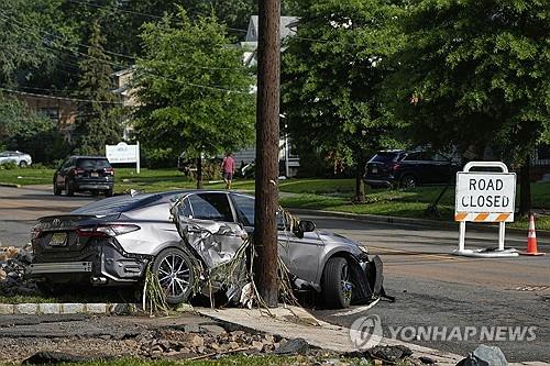 미국 뉴저지주 기습폭우로 2명 사망…뉴욕 지하철 또 침…