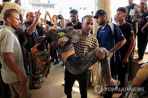 가자지구 배급소 폭력사태로 최소 20명 사망