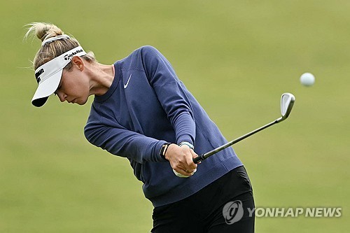 코르다의 아이언 샷.