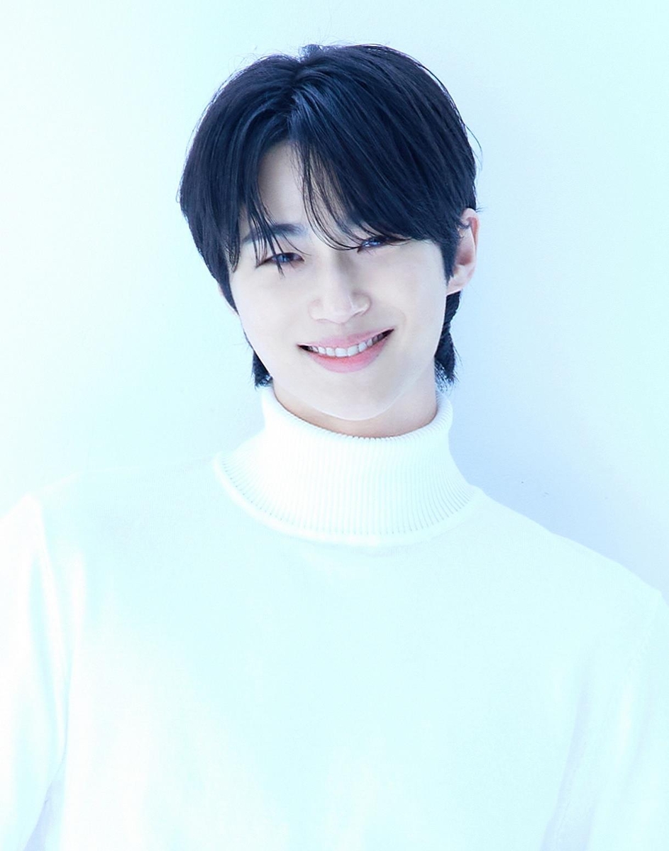 변우석, 유재석 민박집 직원된다…'유재석 캠프' 합류