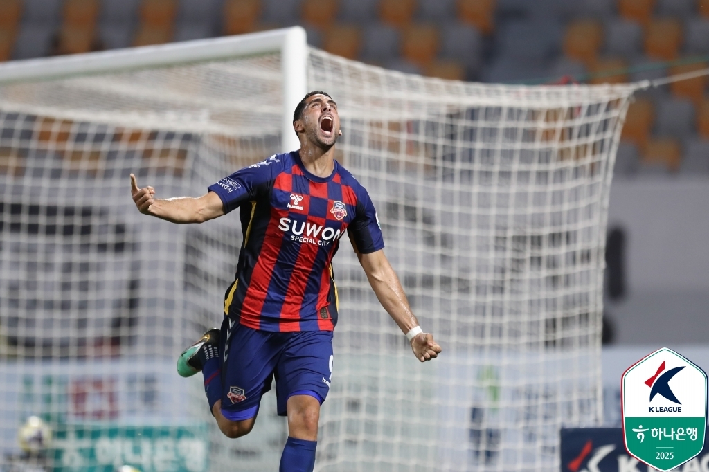 시즌 13호골 터트린 수원FC 싸박