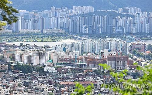 서울 남산에서 바라본 시내 아파트 단지 모습. 2025.9.18 [연합뉴스 자료사진]