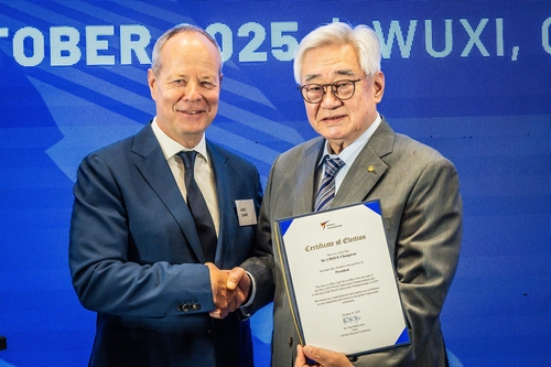 마지막 임기 맞는 조정원 WT 총재 "태권도 변화 위해 뛰겠다"