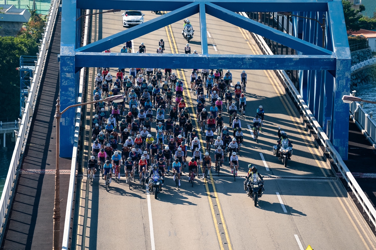 남해안 230㎞ 달리는 '투르 드 경남 2025 스페셜대회' 내달 개최