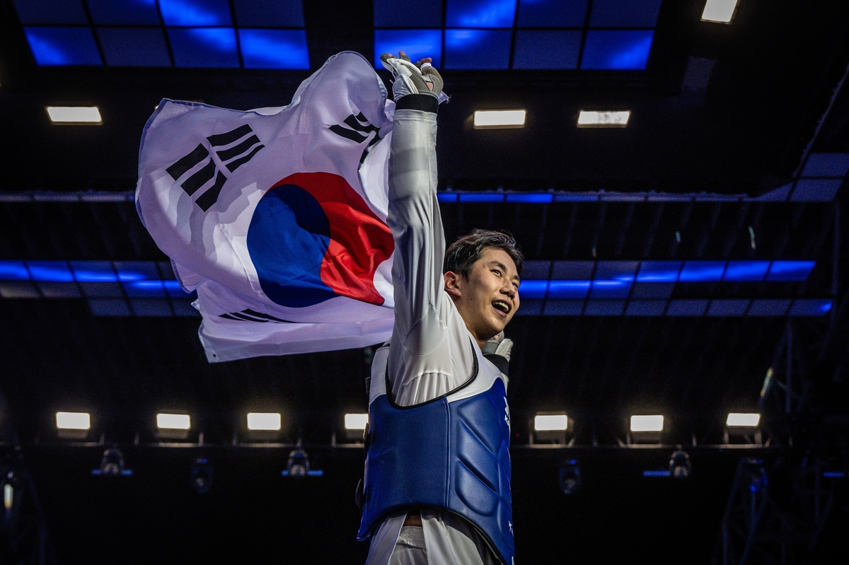 강상현, 세계태권도선수권 2회 연속 우승…남자 +87㎏급 금메달