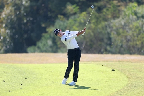 옥태훈, KPGA 투어 렉서스 마스터즈 3R 공동 1위…시즌 4승 도전(종합)