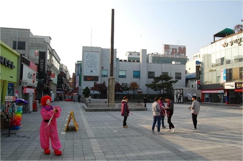 El proyecto de renovación de una plaza iluminará un asta medieval de una ciudad surcoreana - 1