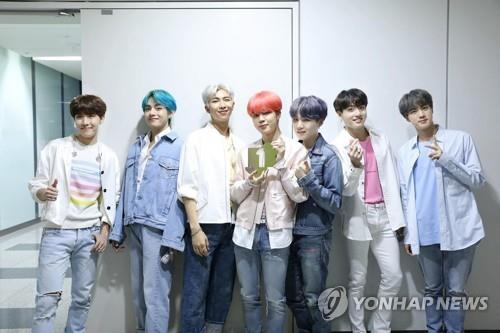 BTS es nominado en 3 categorías de los premios AMA