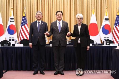 Los vicecancilleres de Corea del Sur, EE. UU. y Japón condenan el reciente lanzamiento del ICBM norcoreano