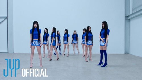 La imagen, sin fechar, proporcionada por JYP Entertainment, muestra al grupo femenino de K-pop TWICE. (Prohibida su reventa y archivo)