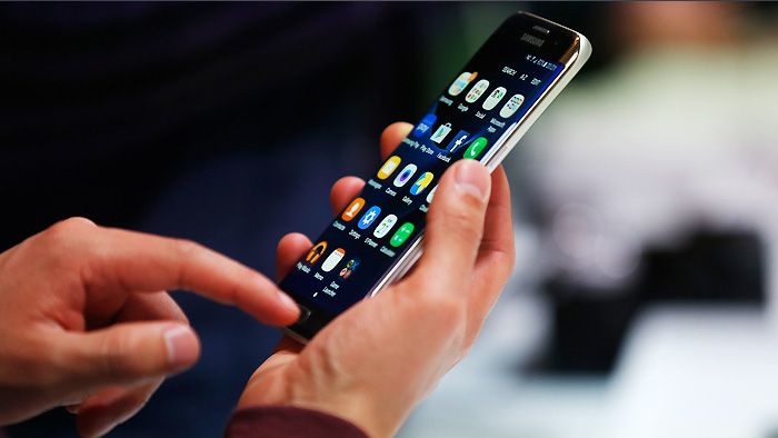 Samsung desvela el Galaxy S7 y penetra más a fondo en la realidad virtual