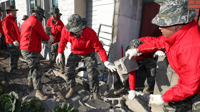 El Gobierno proporcionará 4.000 millones de wones en subsidios especiales para los esfuerzos de recuperación del terremoto