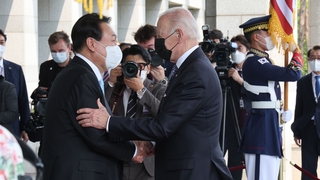 Yoon y Biden sostienen su primera cumbre sobre Corea del Norte y la economía