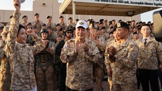尹大統領　ＵＡＥ派遣中の韓国部隊を訪問（１月１６日）