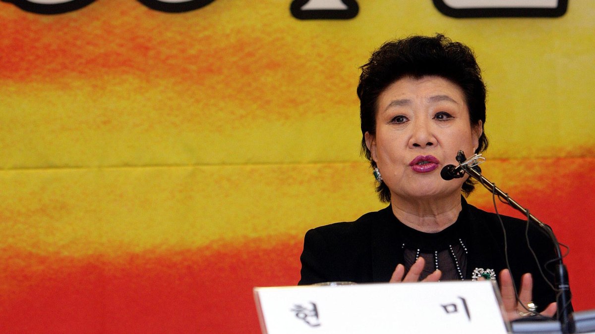 '밤안개' 가수 현미 별세…향년 85세