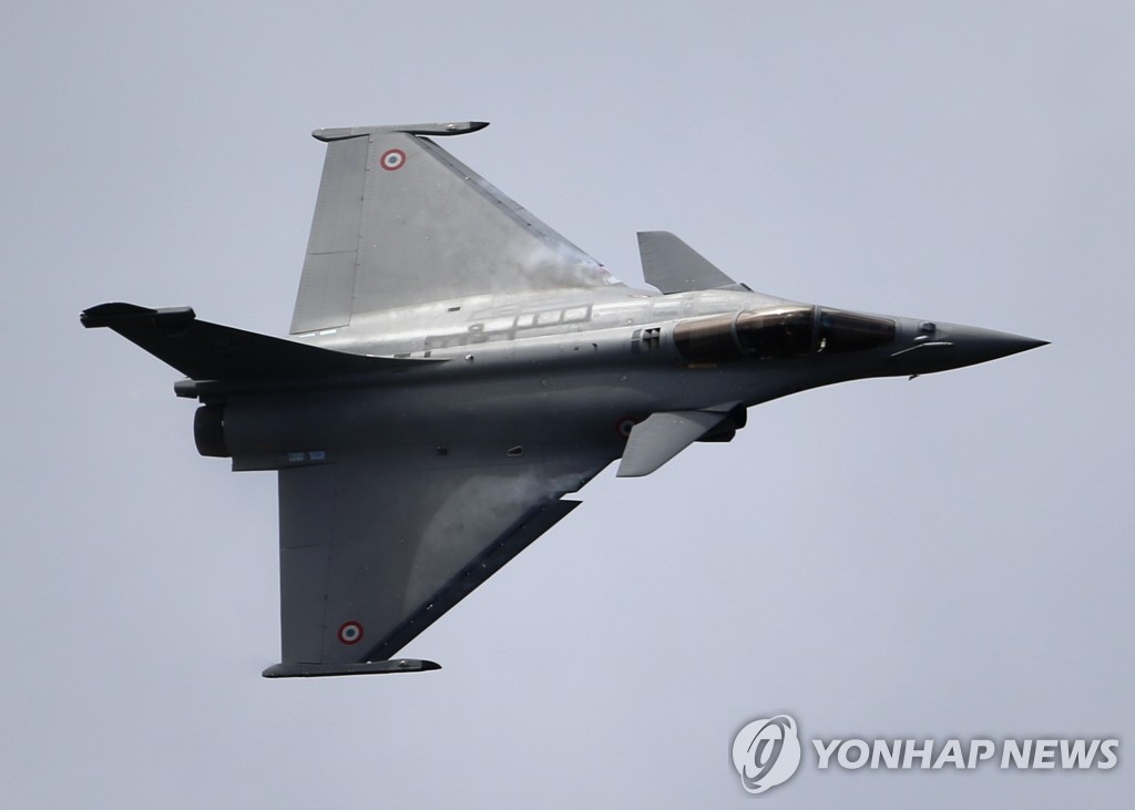 프랑스 라팔 전투기 수출 총력전…국방장관 인도 방문 | 연합뉴스