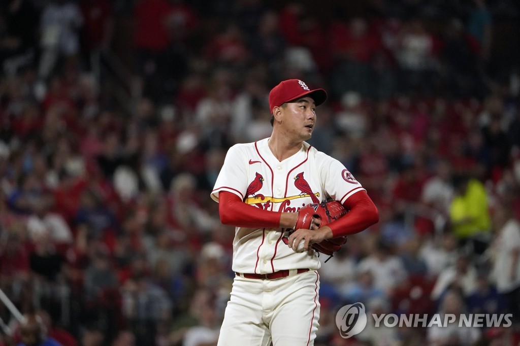 Cardinals' Kim Kwang-hyun stays in bullpen in postseason loss to Dodgers