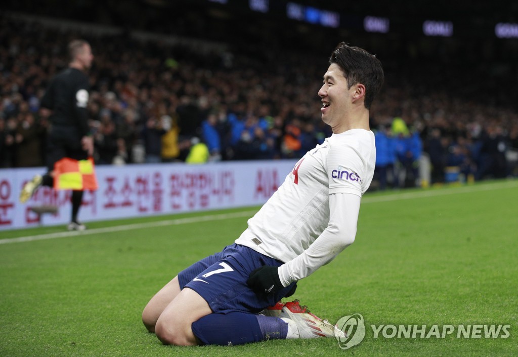 In this Associated Press photo, Son Heung-min of Tottenham Hotspur celebrates his goal against Brentford during the clubs' Premier League match at Tottenham Hotspur Stadium in London on Dec. 2, 2021. (Yonhap)