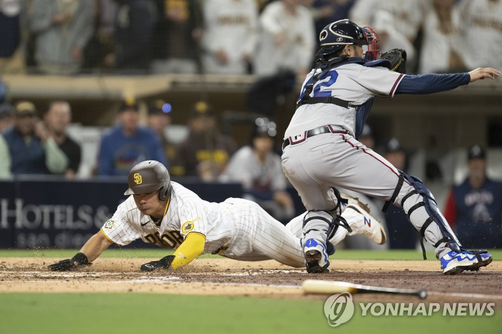 매니 마차도의 적시타 때 1루에서 전력 질주로 홈을 판 김하성