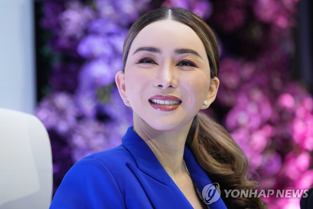 미스유니버스 새 주인된 태국 트랜스젠더 사업가
