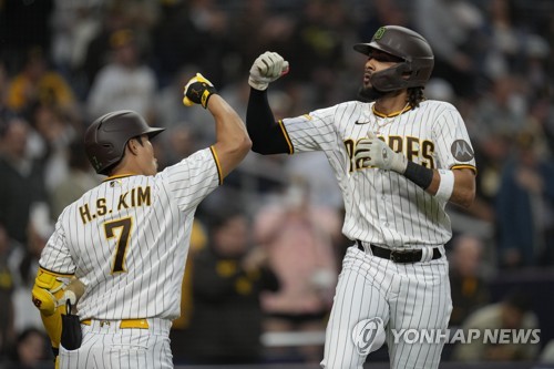 김하성 두 경기 연속 안타…MLB 샌디에이고는 보스턴에 완패