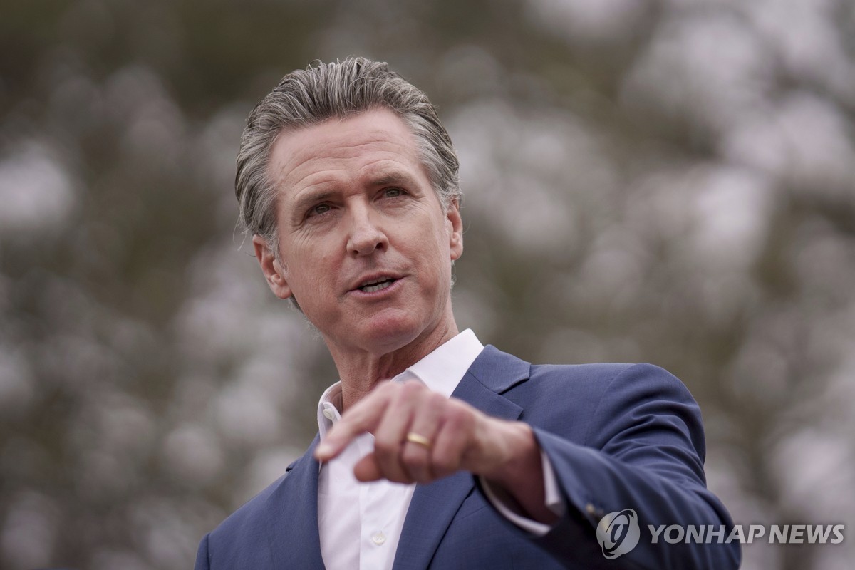 뉴섬 미국 캘리포니아 주지사