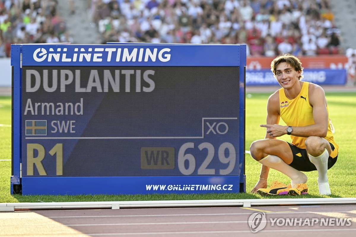 듀플랜티스, 남자 장대높이뛰기 13번째 세계신기록…6ｍ29