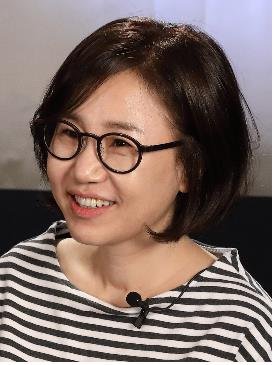 [게시판] 김은숙 작가, 공익기금 홍길동은행에 1천만원 기부